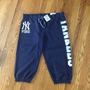 Victoria’s Secret Pink Yankees Sweatpants size L